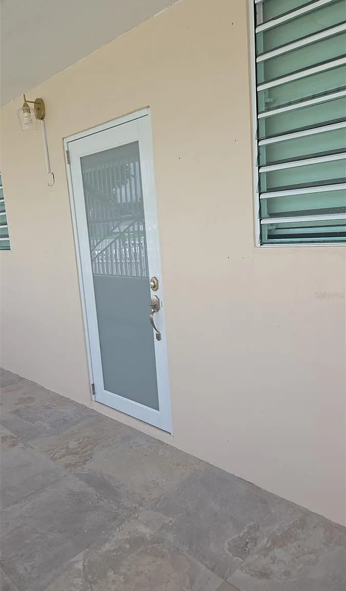 3 bed, 2.0 bath, $1,300 — Photo 4