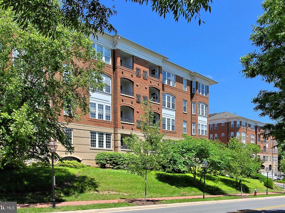 1st image of 10328 Sager Ave Unit 201