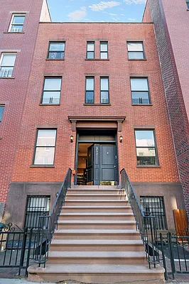 Rented by Compass | media 14