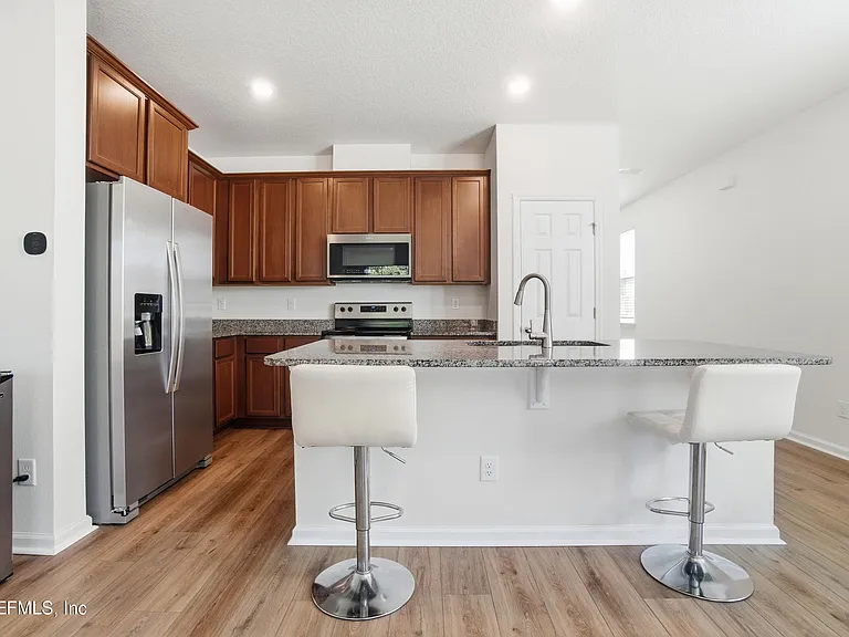 7662 Merchants Way — Photo 8
