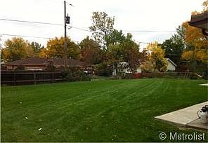 2nd image of 5342 Arbutus St