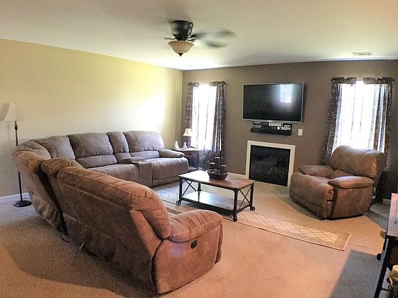 5th image of 206 Hearthwood Dr