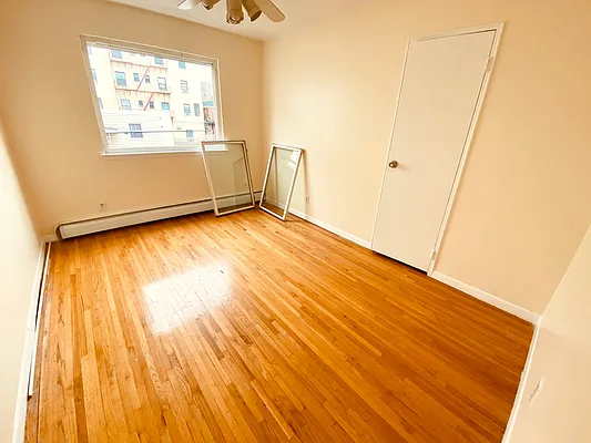 Rented by Voro, LLC | media 4