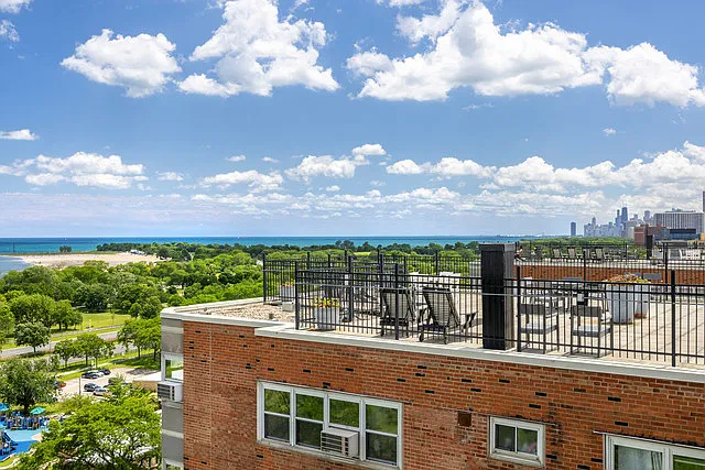 1 bed, 700 sqft, $2,000 — Photo 4
