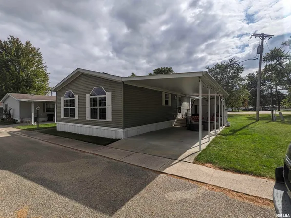 110 W Sassafras Dr, Morton, IL 61550