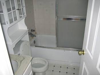 3rd image of 1930 Waverly Ave