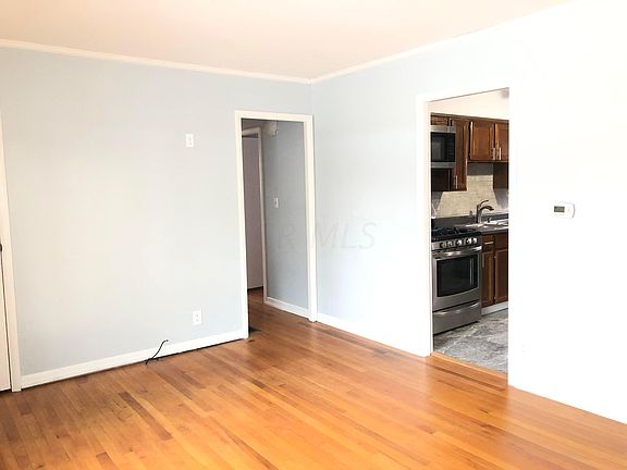 4th image of 718 Meadow Dr
