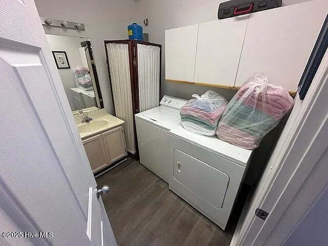 228 Kings Trl #A — Photo 8