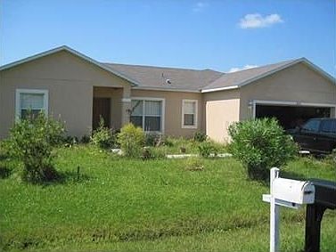 1st image of 323 Marquee Dr