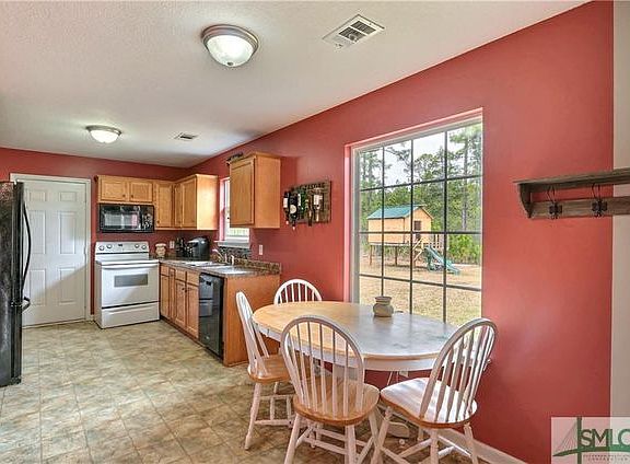 4th image of 127 Rogers Dr