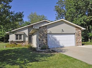 18961 Cedar Mill Ct, South Bend, IN 46637