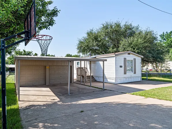 4001 Gloria Dr, Granbury, TX 76049