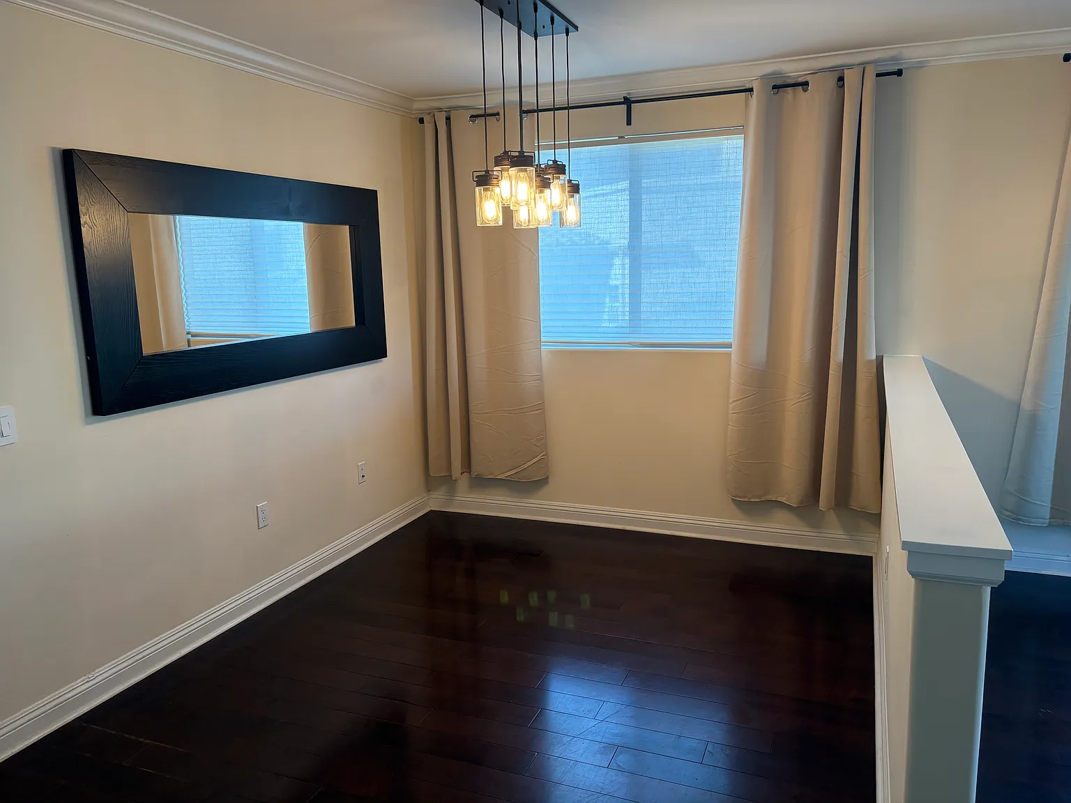 2 bed, 2.5 bath, 1388 sqft, $4,695 — Photo 4