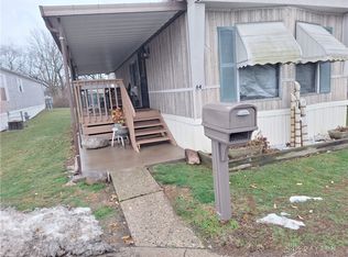 64 Airstream Dr, Dayton, OH 45449