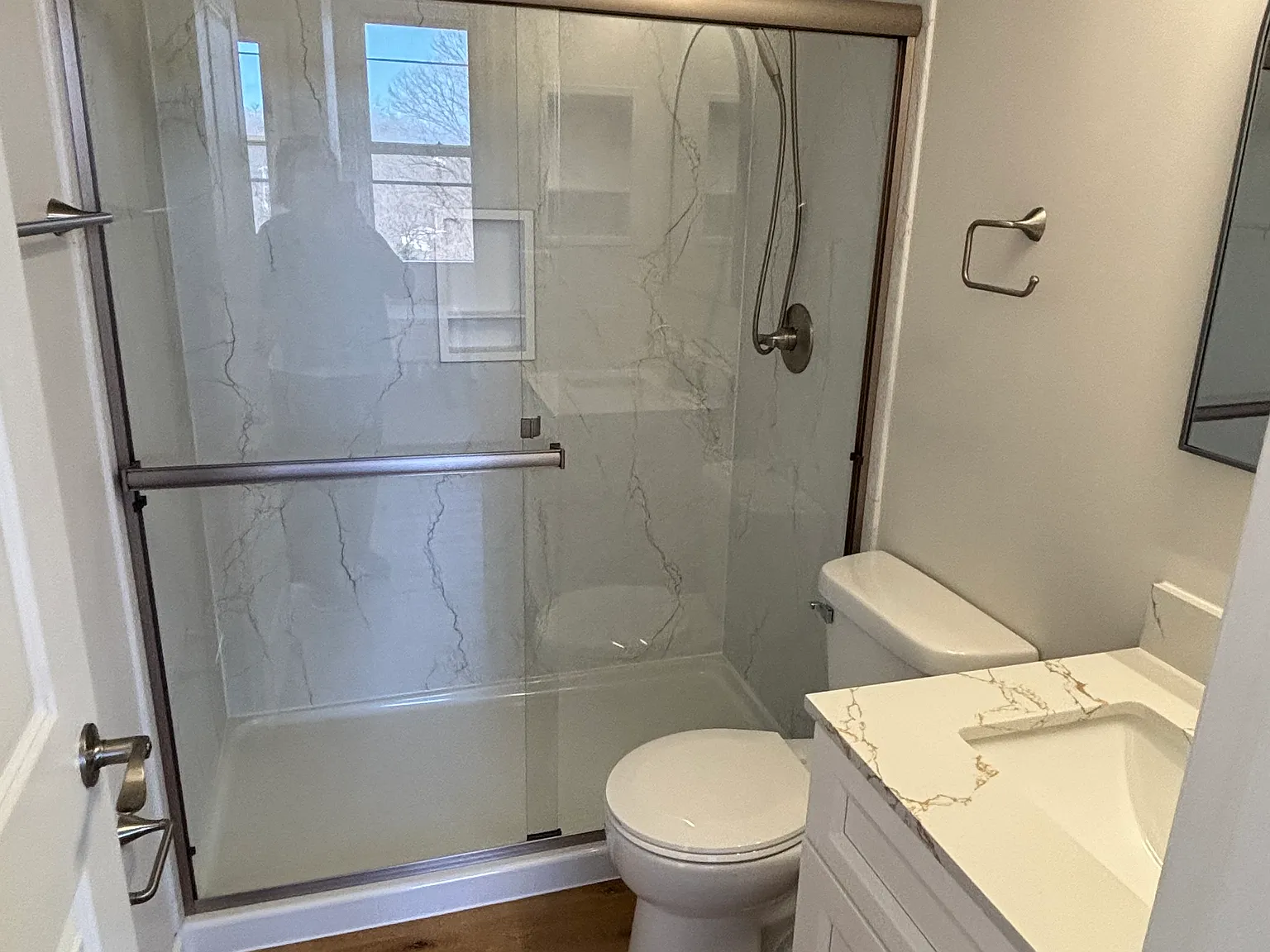 1 bed, 650 sqft, $1,400 — Photo 4