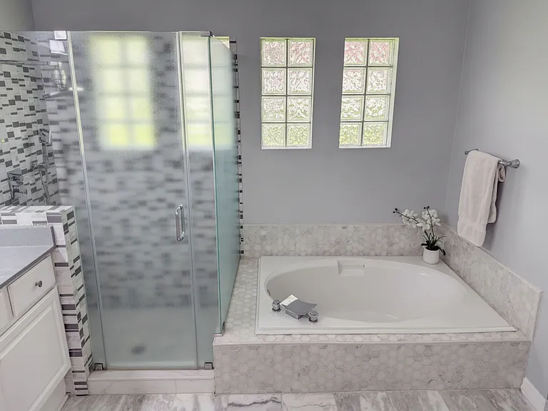 6126 Savoy Cir — Photo 16