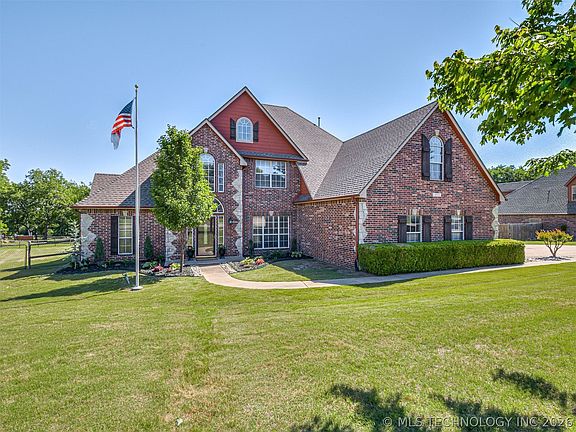 2nd image of 12591 S Longhorn Ct W