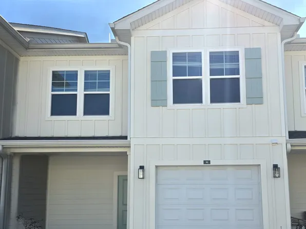 52 E Chapel Dr, Brunswick, GA 31525