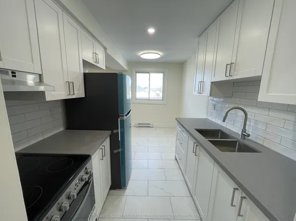 136 Wilton Ave #6, Welland, ON L3C 2A4