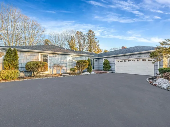 15 Crawford Drive, Dix Hills, NY 11746