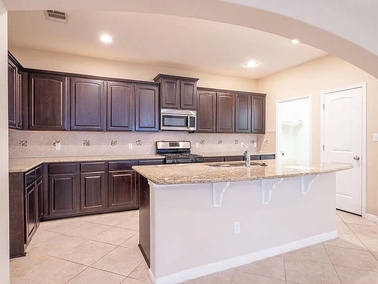 9509 Sydney Marilyn Ln — Photo 11