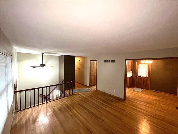 5th image of 3700 S Randall Dr