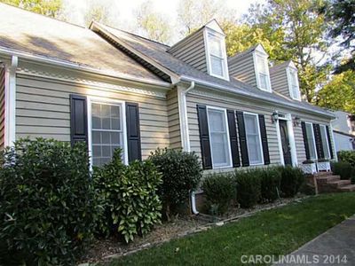 6421 Shaftesbury Ln, Charlotte, NC, 28270