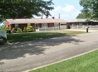 516 Kaderly Ave, Strasburg, OH