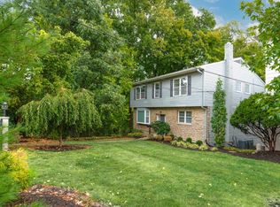 3713 Erie Ave #B, Cincinnati, OH 45208