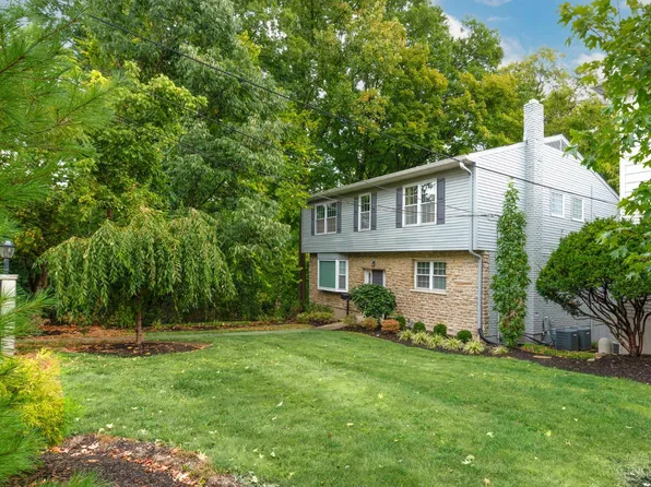 3713 Erie Ave #B, Cincinnati, OH 45208