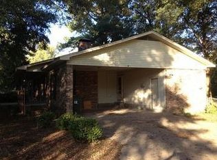 29 Plantation Dr, Little Rock, AR 72206