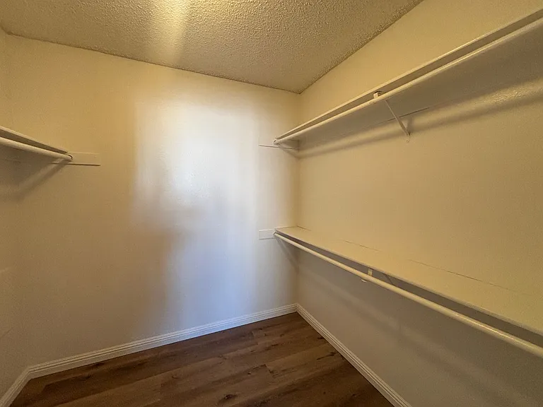 43941 18th St E — Photo 17