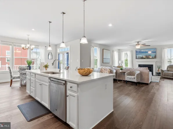 106 Tuscany Dr, Middletown, DE 19709