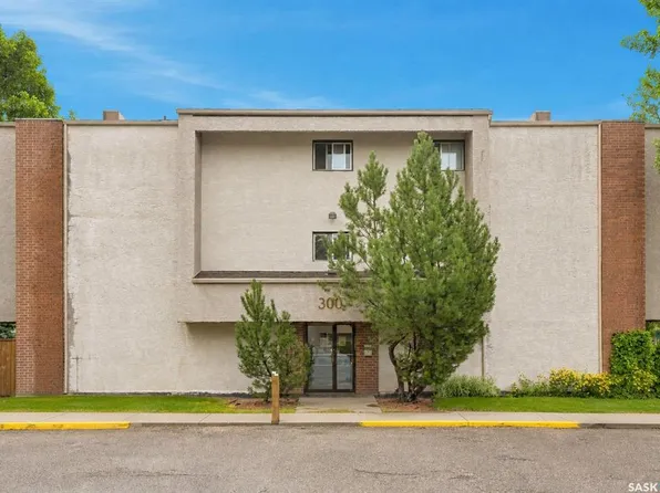 UNIT 322-310 Stillwater DRIVE, Saskatoon, SK S7J 4H7