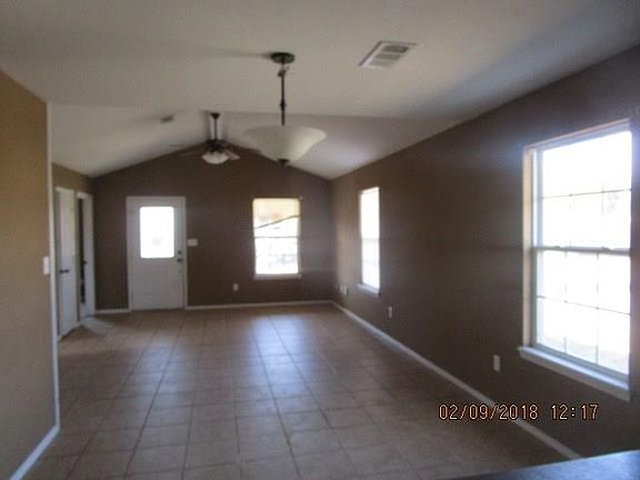 5th image of 1313 Flat Rock Dr