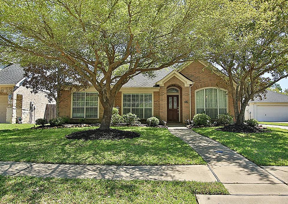 1st image of 13530 Mierwood Manor Dr