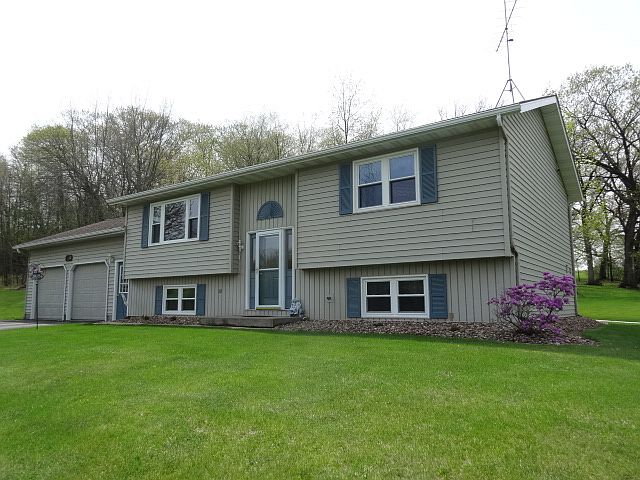 1st image of E7214 Oak Knoll Dr