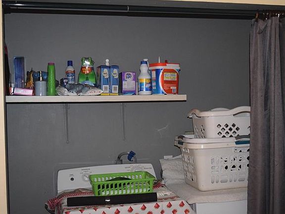 3rd image of 1421 Missouri Ave