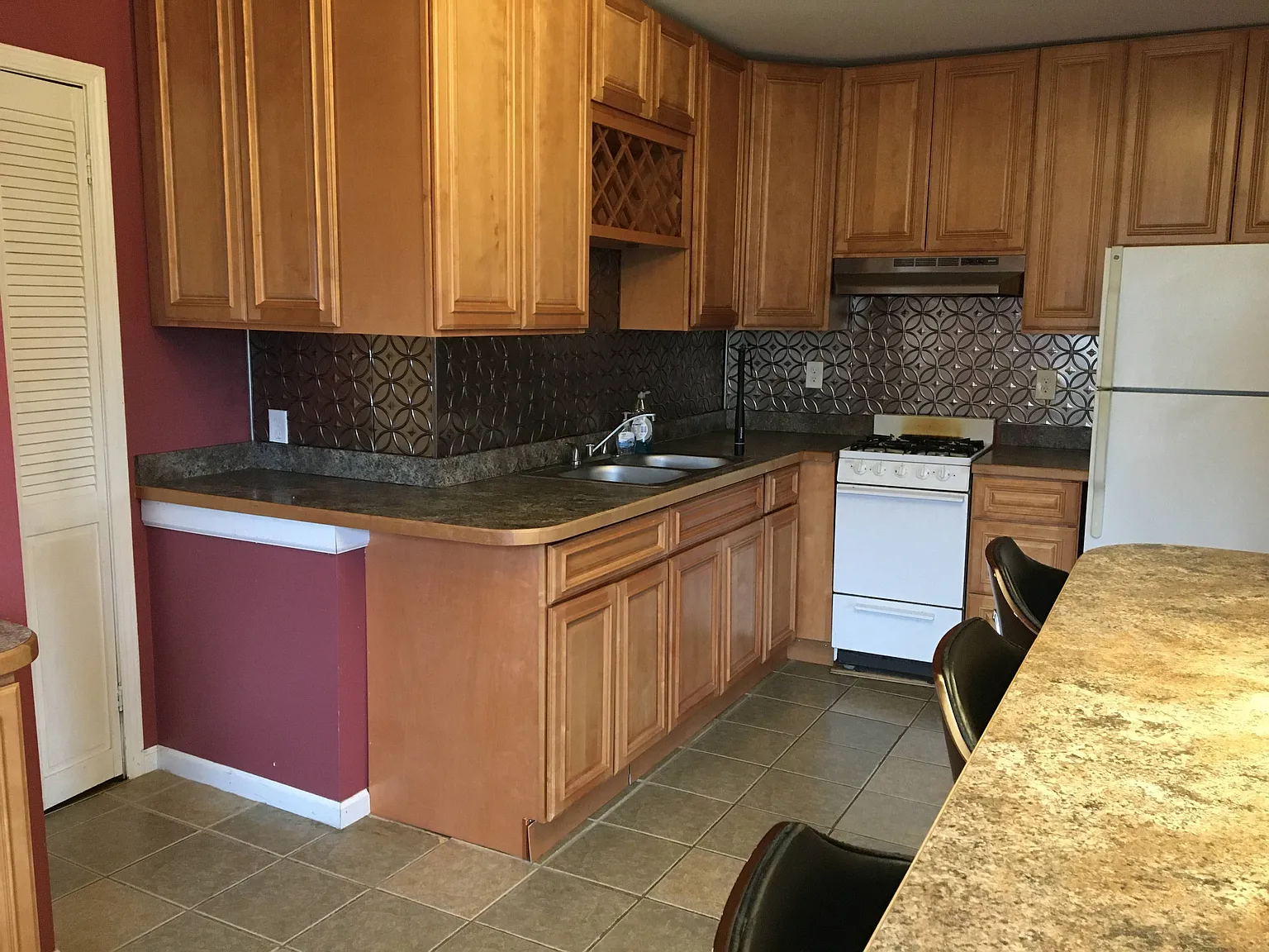 154 Central Ave — Photo 3