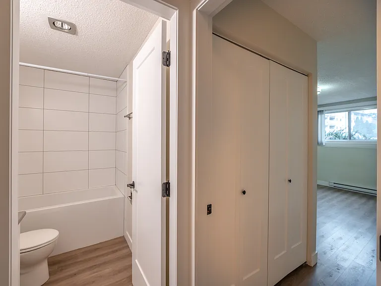 165 Edmonton Ave — Photo 14