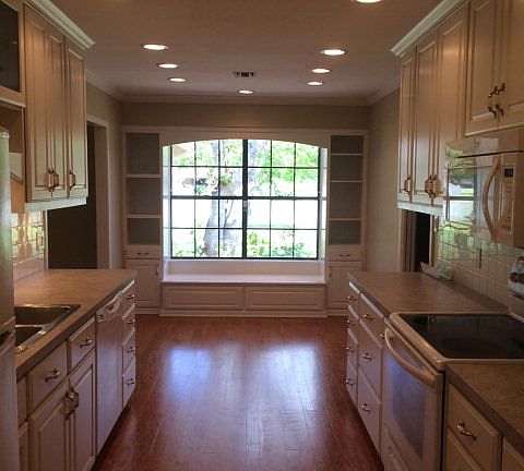 3rd image of 308 Creekbend Dr
