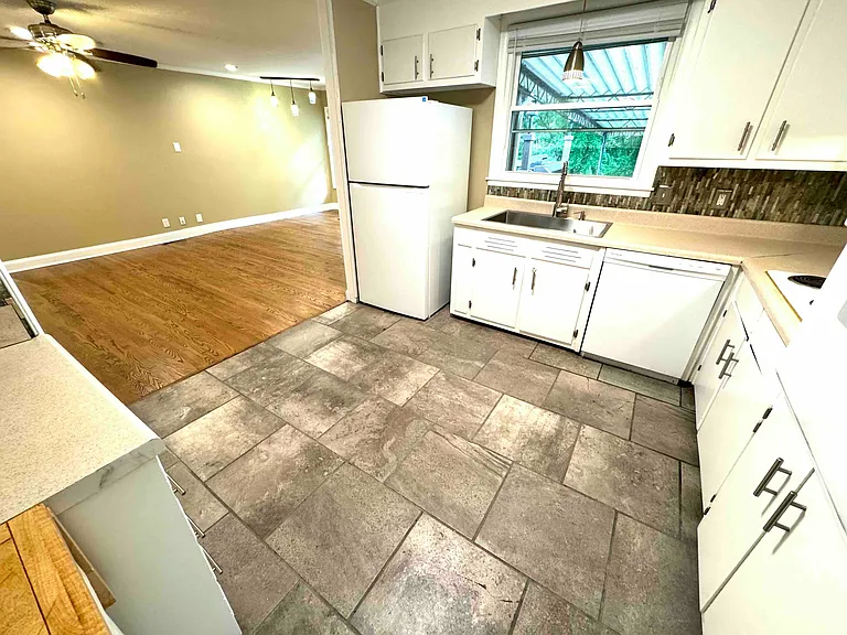 5011 Suter Dr — Photo 44