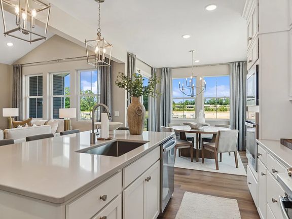 Kitchen with center island