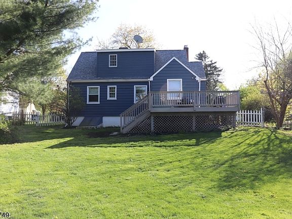 2nd image of 3 Ridgeview Rd