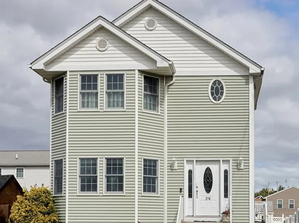 276 Caroline St, Fall River, MA 02721