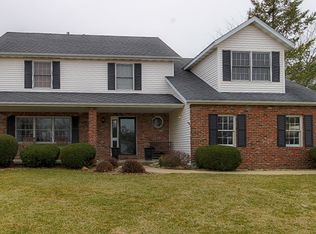 3111 Dorset Ct, Bloomington, IL