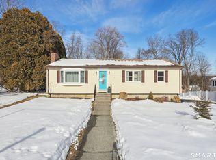 11 Poplar Drive, Seymour, CT 06483