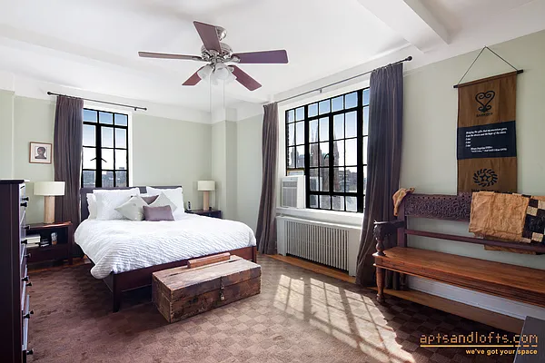 Sold by aptsandlofts.com | media 18