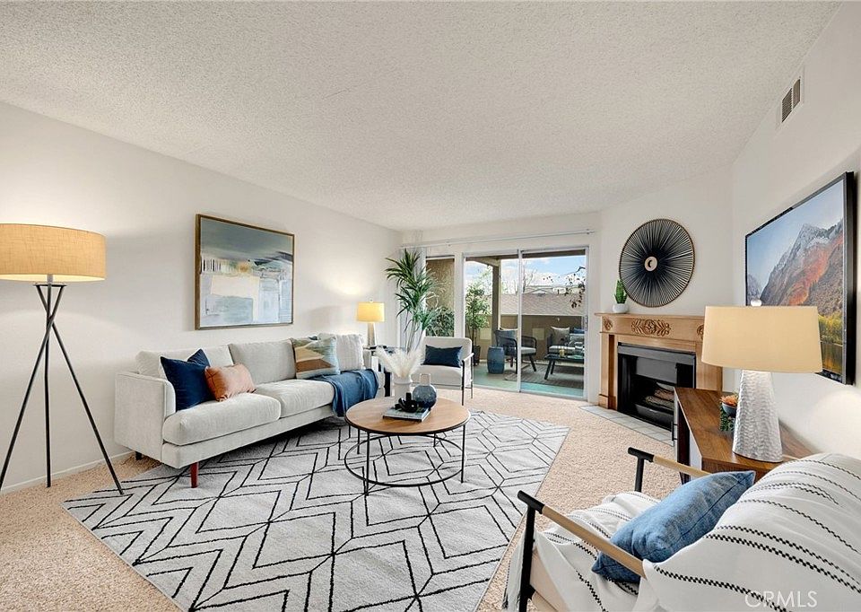 1st image of 3845 Farquhar Ave