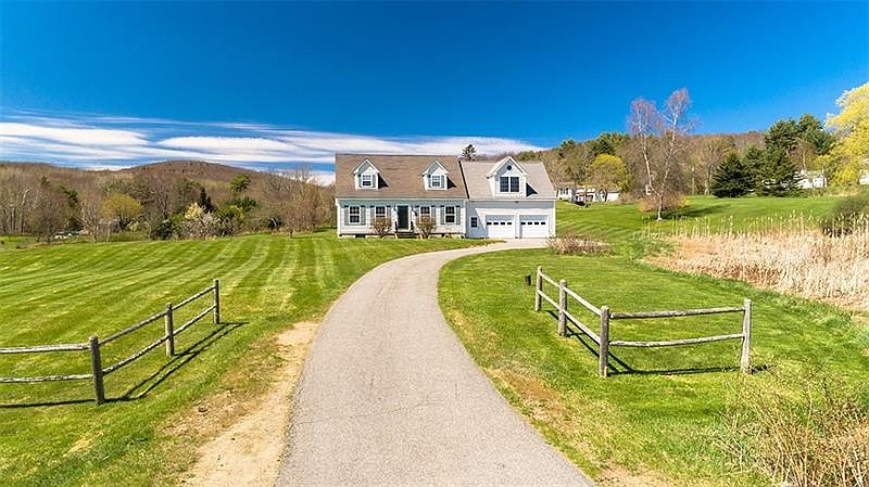 1st image of 15 Keller Dr